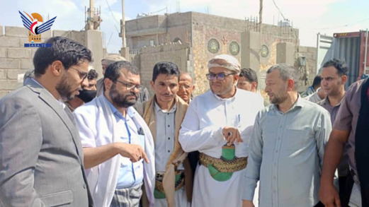 وزير الصحة والبيئة يطلع على سير تجهيز مستشفى تعز العام