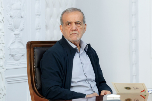 الرئيس الإيراني يبلغ وزير خارجيته بإجراء مفاوضات عادلة ومنصفة وفق المصالح الوطنية