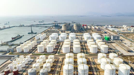 الصين : إنتاج النفط الخام يعود إلى النمو خلال أول شهرين من 2026