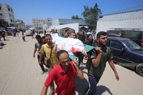 استشهاد تسعة في قصف للعدو الصهيوني استهدف منتظري المساعدات شمال غرب غزة