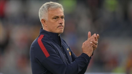 بنفيكا البرتغالي يعلن تعاقده مع المدرب جوزيه مورينيو