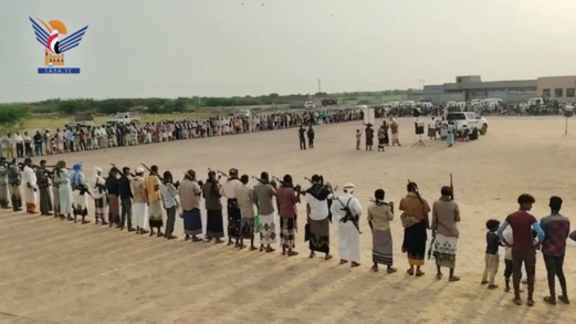 وقفة لأبناء مديرية الضحي في الحديدة وفاء للشهداء واعلان الجهوزية لمواجهة الأعداء