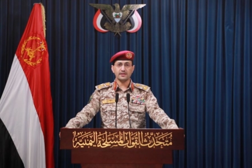 القوات المسلحة اليمنية: استهداف ناجح لمطار "بن غوريون" بصاروخ فرط صوتي وهروب ملايين الصهاينة