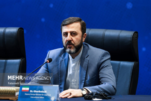 غريب آبادي: عودة العقوبات ستوقف التفاهم بين إيران والوكالة الدولية للطاقة الذرية