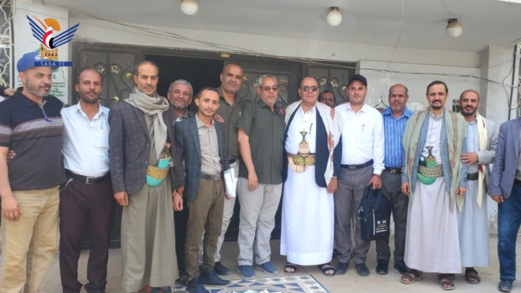نائب وزير الإعلام يطّلع على العمل في مؤسسة الثورة