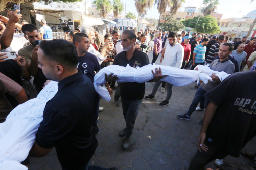 ارتفاع شهداء غزة إلى 45,097  