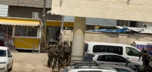 العدو يقتحم مستشفى جنين الحكومي و يشدد إغلاقه لبلدات جنوب الخليل