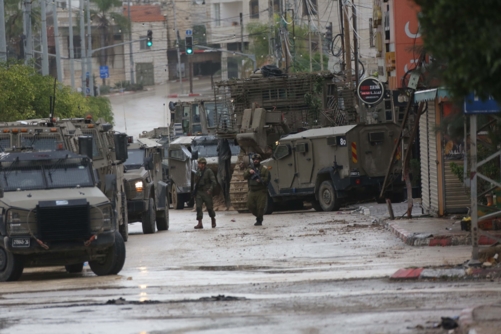 العدو الإسرائيلي يواصل عدوانه على مدينة طولكرم ومخيميها لليوم الـ124 على التوالي