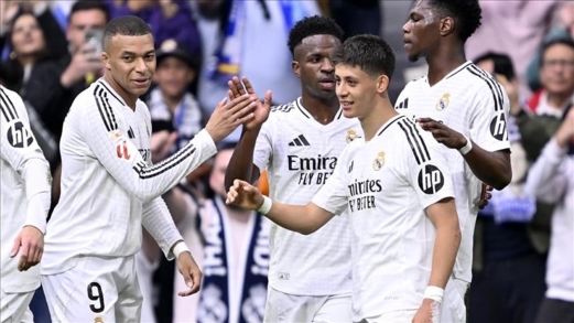 مبابي وغولر يقودان ريال مدريد لتخطي عقبة سوسيداد