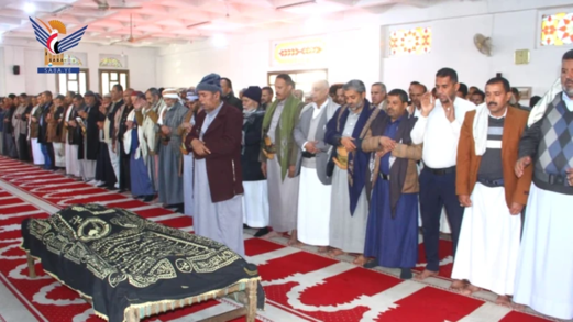 تشييع جثمان الصحفي عبدالقوي الأميري بصنعاء