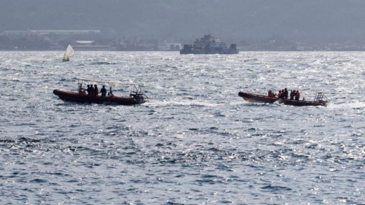 السلطات الإندونيسية تكثف البحث عن 30 مفقوداً إثر غرق عبارة