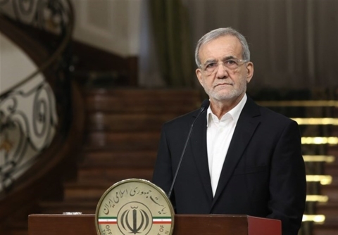 الرئيس الايراني: على أمریکا أن تُثبت جدیتها فی التفاوض