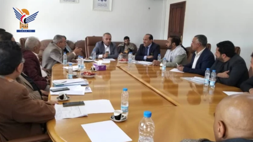 مناقشة سير أعمال اللجان المشتركة بين وزارة الخدمة المدنية وجامعة صنعاء