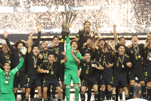 المنتخب المكسيكي يُتوّج بلقبه العاشر في بطولة الكأس الذهبية