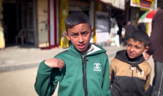 العدو الصهيوني يمارس الحرب النفسية ضد المدنيين الفلسطينيين بعد قصفهم وقتلهم