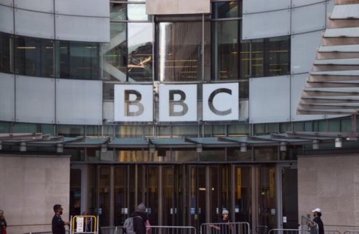 بعد رفضها بث الفيلم..منتج وثائقي عن غزة يتهم "بي بي سي" بمحاولة إسكاته 