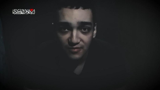 "الوقت ينفد".. كتائب القسام تعرض فيديو للجندي الأسير عيدان ألكسندر