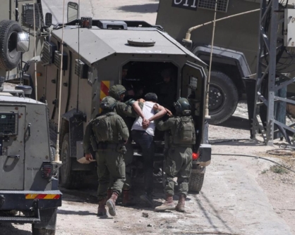 قوات العدو الإسرائيلي تقتحم تقوع والجبعة وتداهم منازلا وتنصب حاجزا عسكريا في الخضر