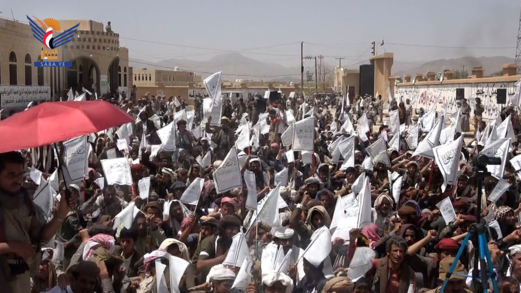 احتفالات جماهيرية بمحافظة مأرب بذكرى يوم الولاية