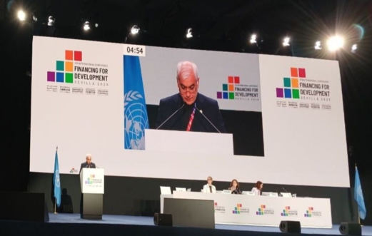 بزشكيان: العدوان الصهيوني الأمريكي على إيران استهزاء بالقانون الدولي