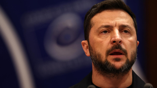 زيلينسكي يعلن استئناف المحادثات بين روسيا وأوكرانيا الأربعاء في إسطنبول زيلينسكي يعلن استئناف المحادثات بين روسيا وأوكرانيا الأربعاء في إسطنبول