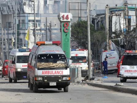 مقتل خمسة أشخاص وإصابة 20 آخرين إثر انفجار في العاصمة الصومالية مقديشو