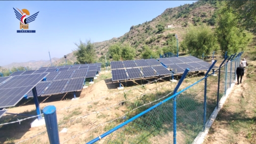 تسلّم مشروعي مياه الحواصلة والغربي الأسفل في مديرية جبل المحويت