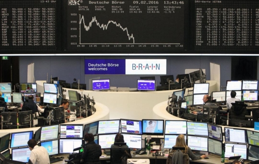 الأسهم الأوروبية تتراجع بنسبة 2.6% مع دخول الرسوم الجمركية حيز التنفيذ