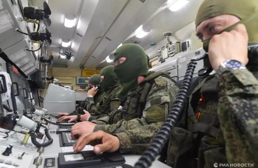 الدفاع الروسية تعلن اعتراض هجوم بالطائرات المسيرة على منطقة لينينغراد