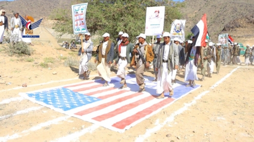 عرض ومناورة عسكرية لخريجي "طوفان الأقصى" في سحار بصعدة