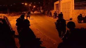 العدو الصهيوني يعتقل فني تخدير مستشفى بطولكرم و 12 فلسطينيا