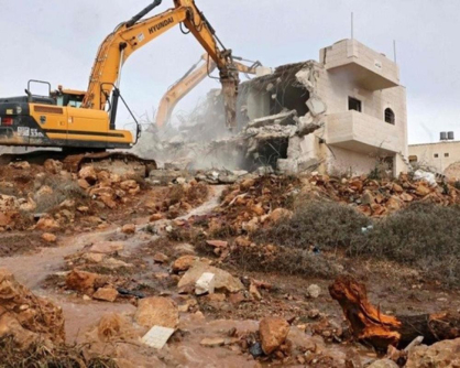 العدو الاسرائيلي يهدم منزلين في منطقة التعاون العلوي في نابلس