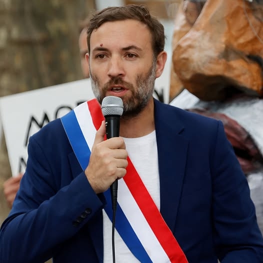 نائب فرنسي: تحرير فلسطين كاملة أمر لا مفر منه ولن توقف إسرائيل ولا غيرها ذلك نائب فرنسي: تحرير فلسطين كاملة أمر لا مفر منه ولن توقف إسرائيل ولا غيرها ذلك