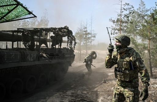 الدفاع الروسية: إفشال هجمات لقوات كييف على محور كورسك وتدمير 12 مدرعة