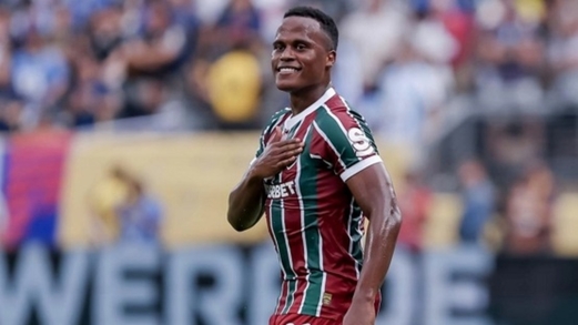 ولفرهامبتون الإنجليزي يتعاقد مع الكولومبي جون أرياس