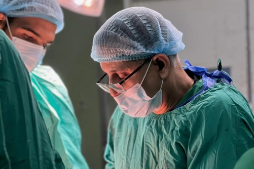 مدير مستشفى المعمداني يرفض مطالب العدو الصهيوني بمغادرة شمال غزة