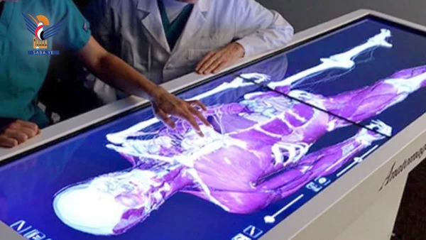 توقيع اتفاق لتوريد طاولة تشريح رقمية وأجهزة حديثة لكلية الطب بالمحويت بدعم من وحدة التدخلات