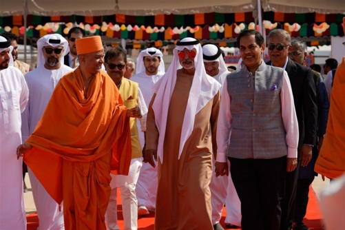 الإمارات أصل العرب