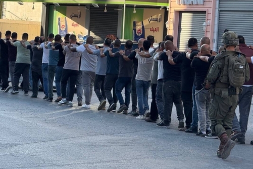العدو الصهيوني يشن حملة اعتقالات طالت عشرات الفلسطينيين بطولكرم