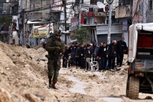 العدو الإسرائيلي يشن حملة مداهمة واعتقالات واسعة بالضفة والقدس