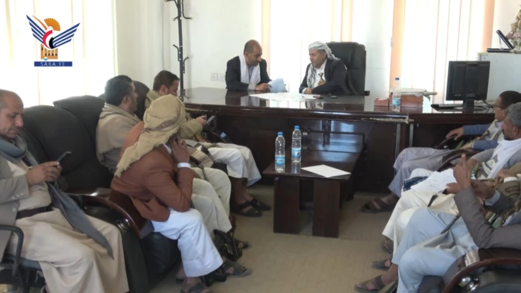 اجتماع برئاسة محافظ عمران يناقش جهود حل القضايا المجتمعية