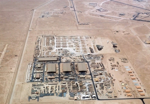 صواريخ إيرانية تقصف قاعدة العديد الأمريكية في قطر