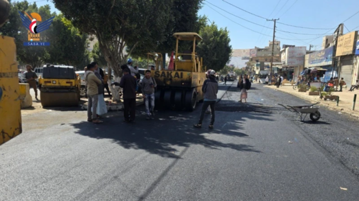 تنفيذ أعمال اسفلتية للمقاطع المتضررة في شارع الستين بأمانة العاصمة