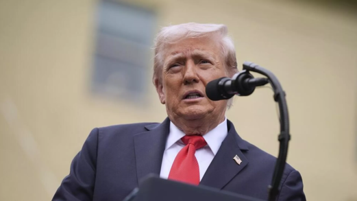 ترامب يشكك في "فعالية" العقوبات الأوروبية ضد روسيا