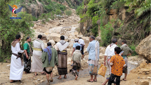 تفقد الأضرار الناجمة عن سيول الأمطار في مديرية برع بمحافظة الحديدة