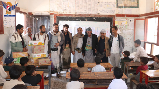 وكيل محافظة الضالع يتفقد الدورات الصيفية في مديرية دمت