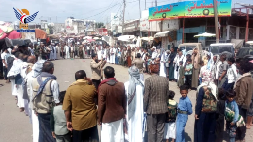 وقفات بمحافظة تعز وفاءً لدماء الشهداء والجهوزية لمواجهة مخططات الأعداء