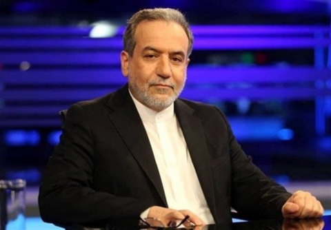 وزير خارجية إيران ينفي إجراء محادثات مع المبعوث الأميركي