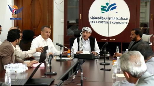 نائب رئيس الوزراء​ الرويشان يناقش تحضيرات لقاء مكافحة التهريب