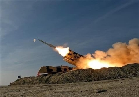 إيران تجري مناورات برية وجوية بعنوان "مدافعو سماء الولاية 1403"